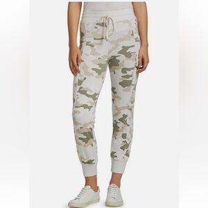 NWT Anthropologie Sundry Camo Sweatpants joggers S